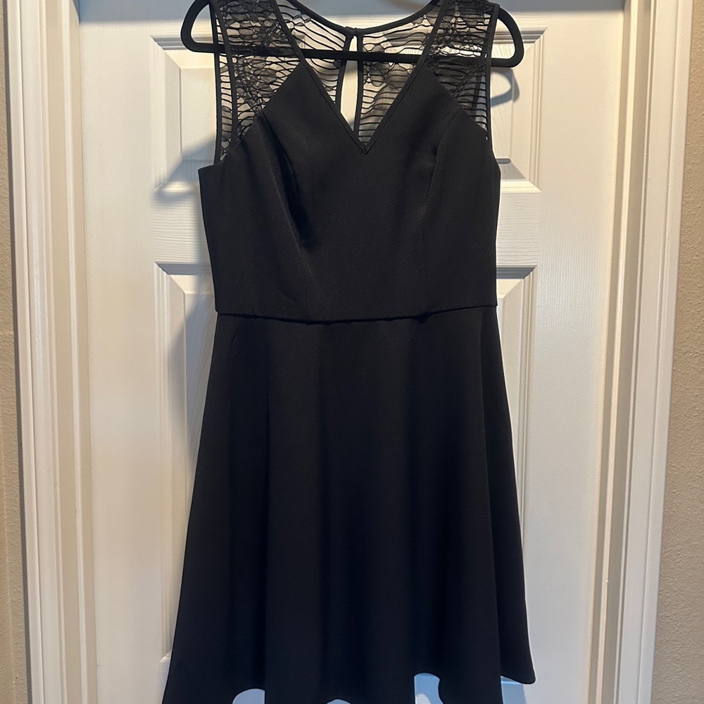 NWT WHBM Fit and Flare Black Cocktail Dress size 8 (345)